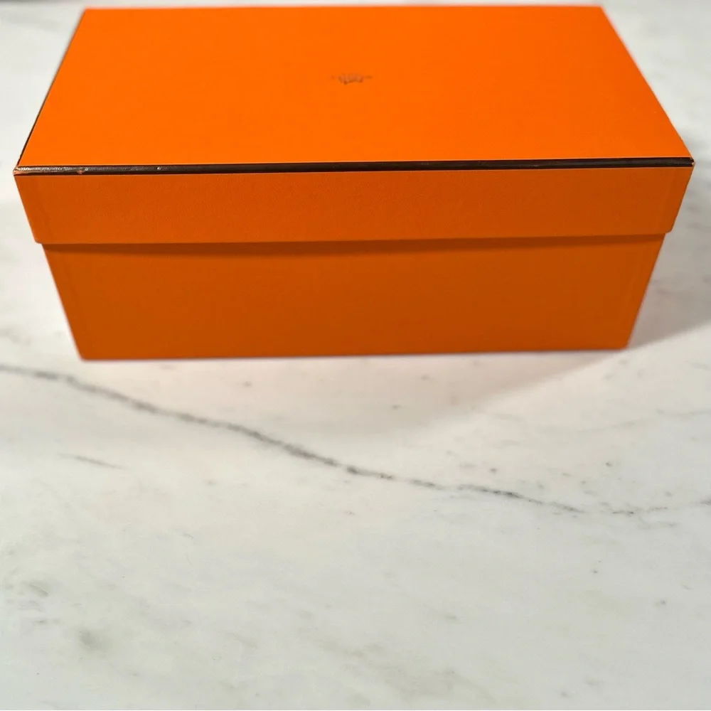 Hermes shoe box_A1_8.5” x 14”